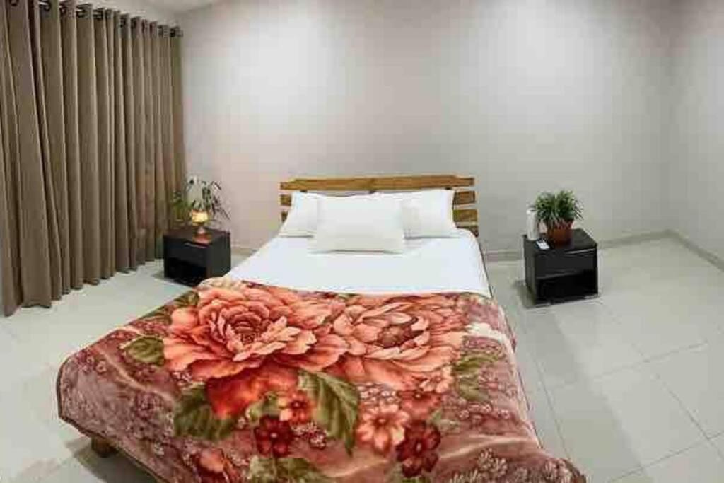 Lovely 4-Bedroom Holiday Home With Free Parking. Lautoka Eksteriør billede